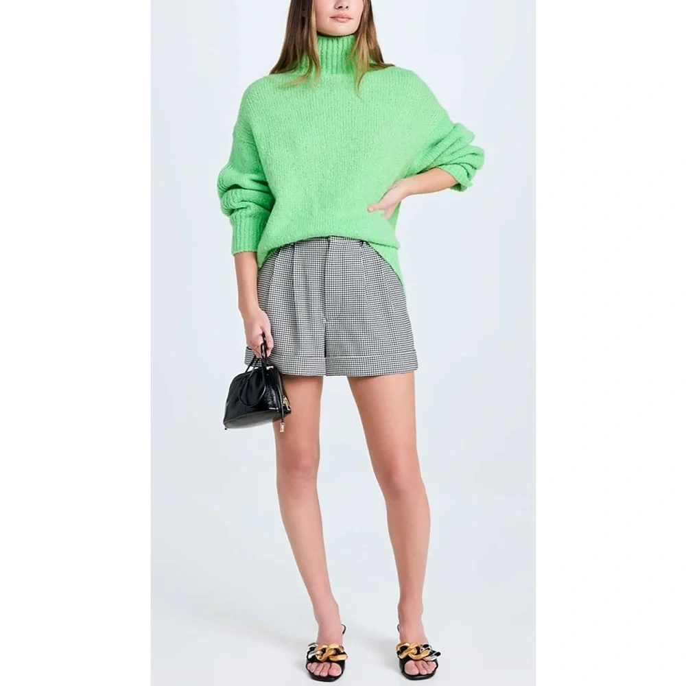 Alice + Olivia Conry Black White Houndstooth Cuffed Shorts